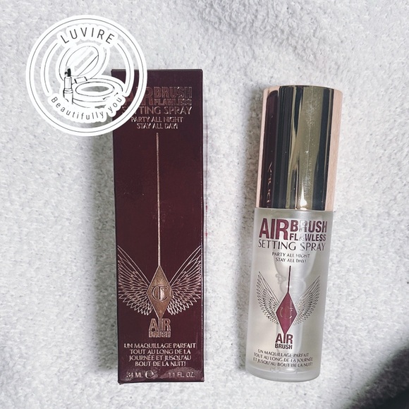Charlotte Tilbury Other - Charlotte Tilbury Airbrush Flawless Setting Spray - 34 ml Mini
